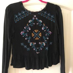 Long sleeve embroidered top